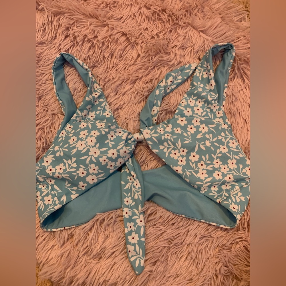 Shein reversible bikini top, size L